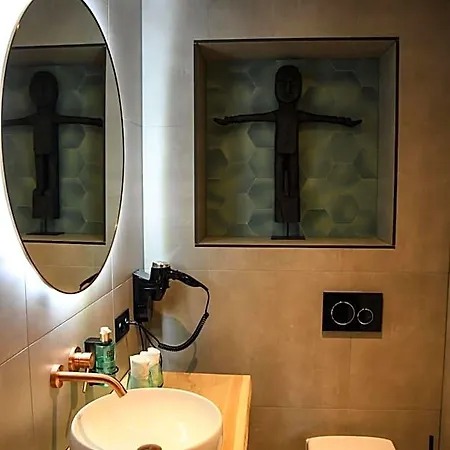 La Boutique Hotel